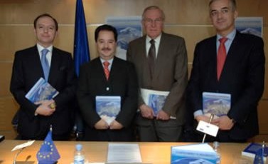 Présentation de promotion du livre, de la politique euro-méditerranéenne et de Commerce de Madrid
