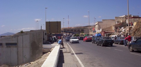 Mujeres transfronterizas en Ceuta: entre la legalidad y la ilegalidad